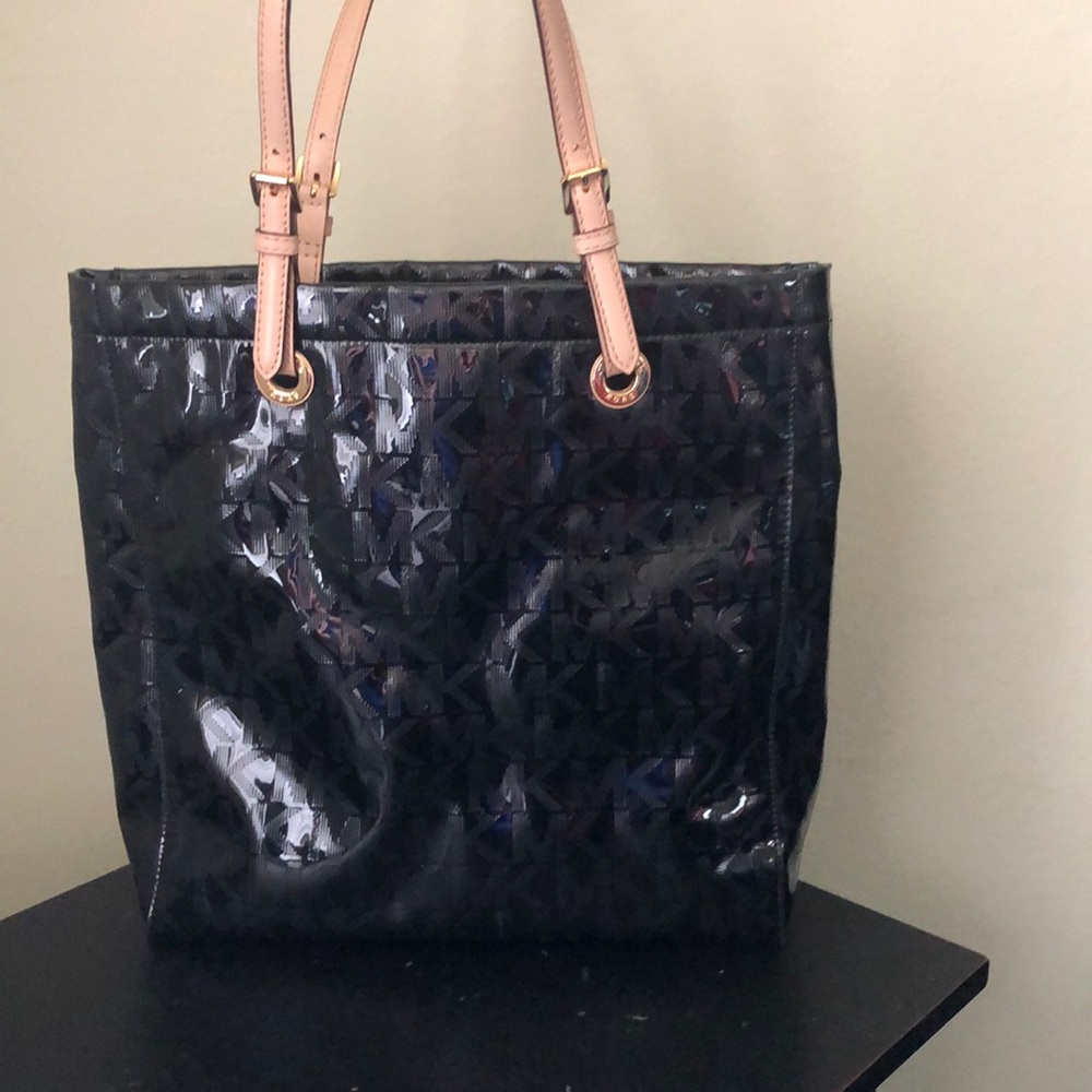 Lady hand bag